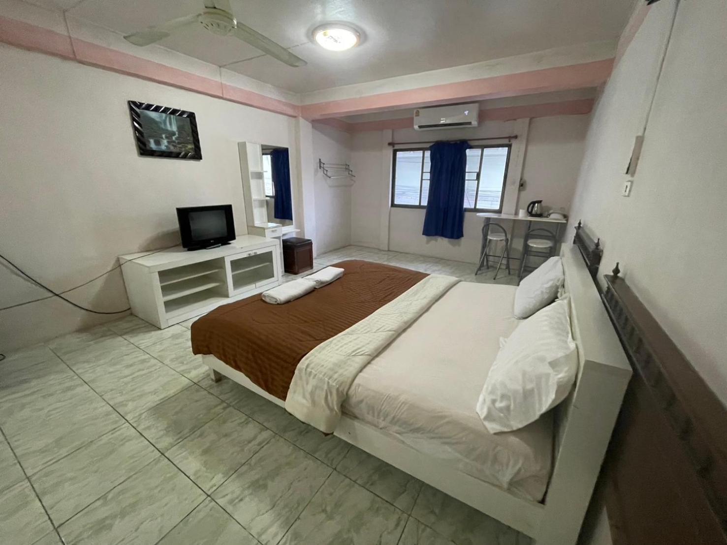 Maison d'hôtes Oyo 75494 President Pattaya