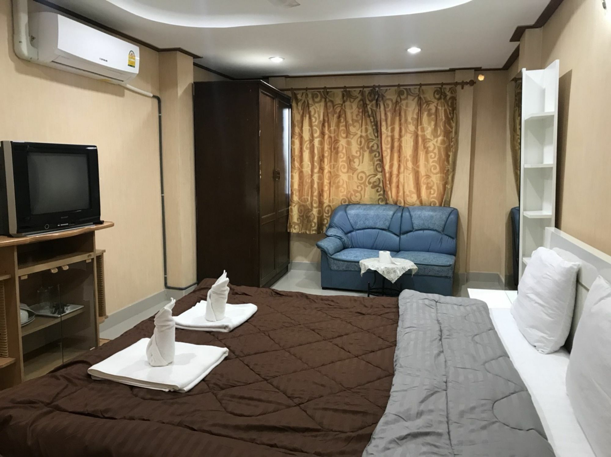 Oyo 75494 President Maison d'hôtes Pattaya